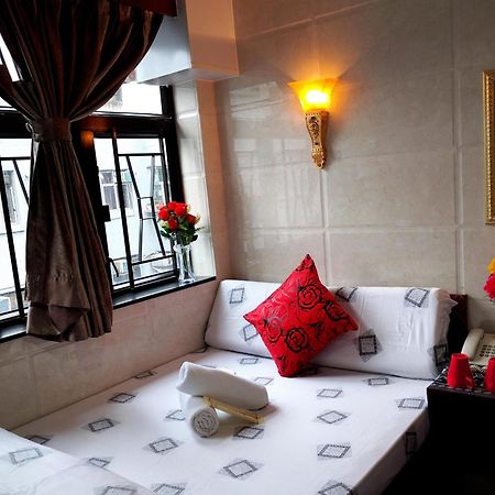 Hostel 16 Paris Guest House Block E Reception 10Th Floor Hong Kong Bagian luar foto