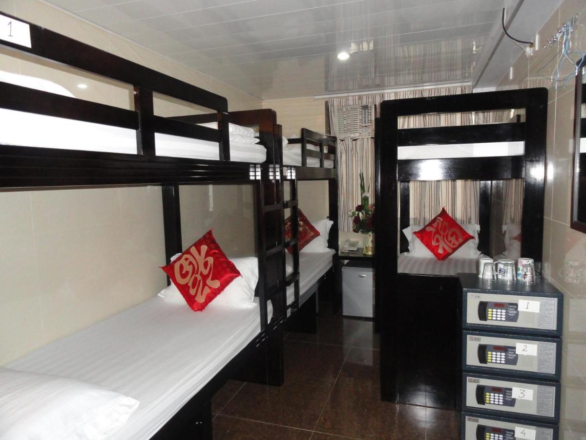 Hostel 16 Paris Guest House Block E Reception 10Th Floor Hong Kong Bagian luar foto