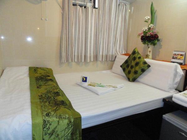 Hostel 16 Paris Guest House Block E Reception 10Th Floor Hong Kong Bagian luar foto