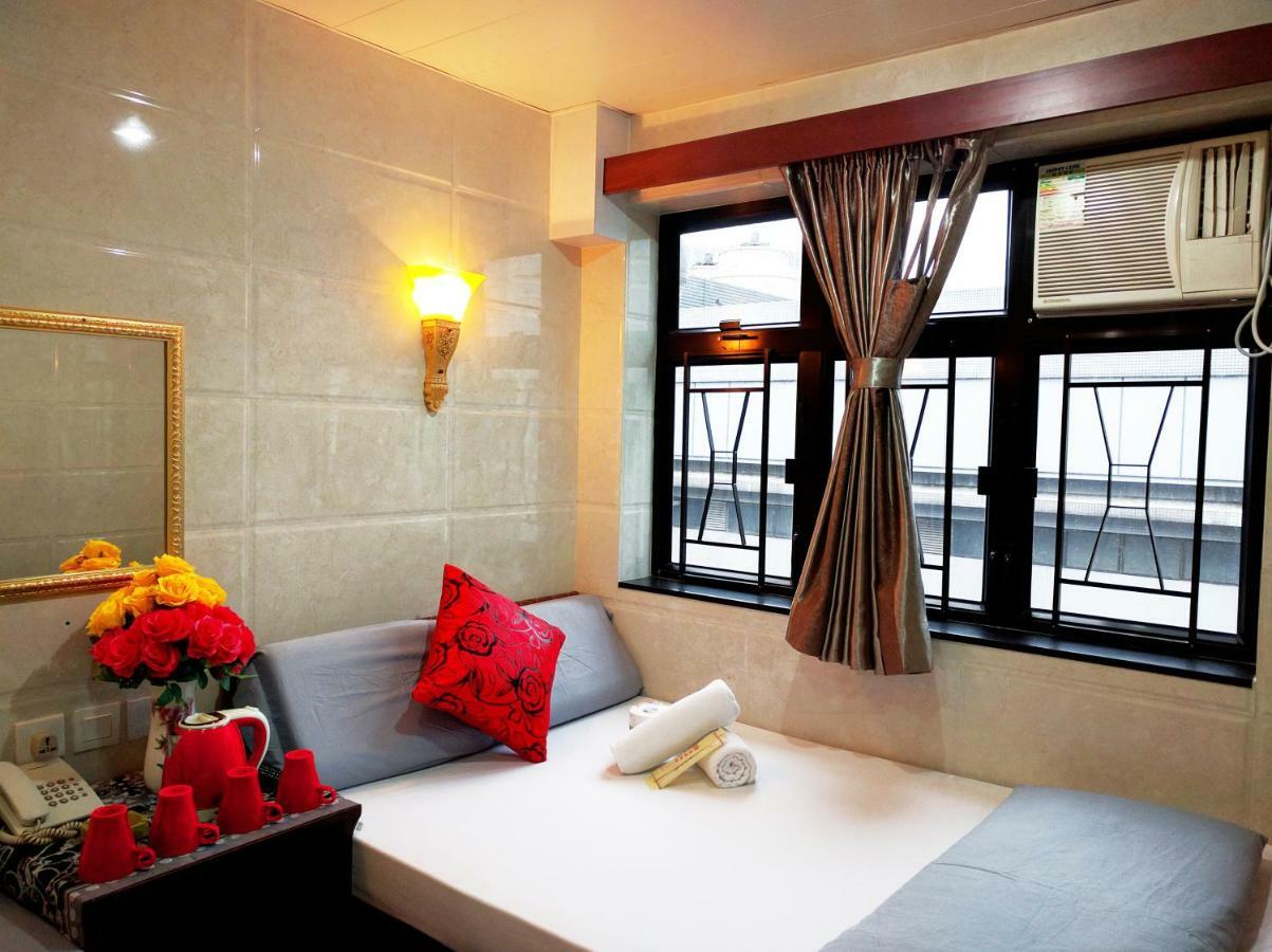 Hostel 16 Paris Guest House Block E Reception 10Th Floor Hong Kong Bagian luar foto