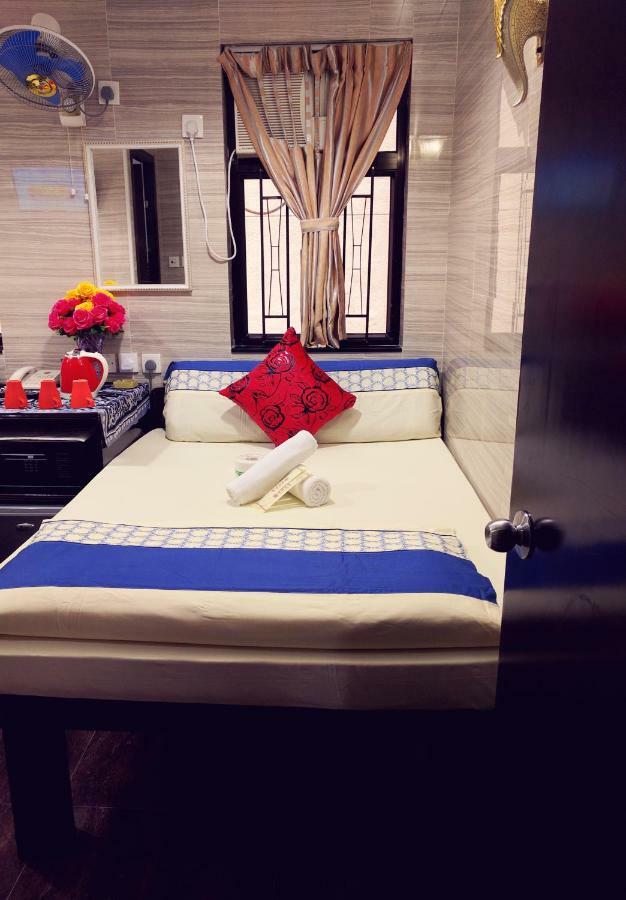 Hostel 16 Paris Guest House Block E Reception 10Th Floor Hong Kong Bagian luar foto