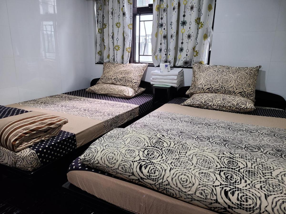 Hostel 16 Paris Guest House Block E Reception 10Th Floor Hong Kong Bagian luar foto