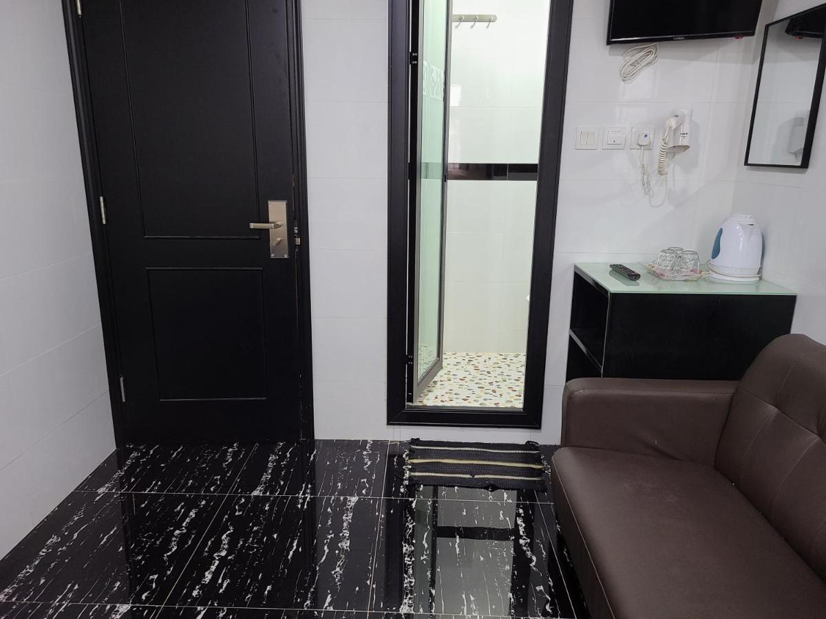 Hostel 16 Paris Guest House Block E Reception 10Th Floor Hong Kong Bagian luar foto